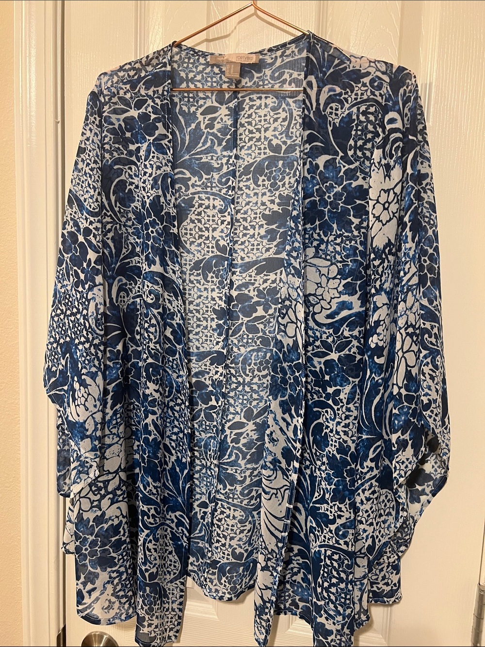 Forever 21 Blue and White Floral Open-Front Kimono